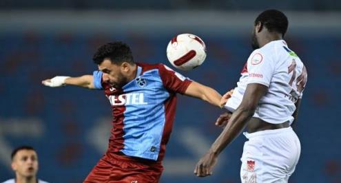 بمشاركة تريزيجيه.. طرابزون سبور يخسر على أرضه بالدوري الأوروبي